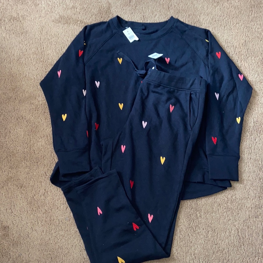 Lou & Grey Embroidered Hearts Sweats Set (Pants + Top)